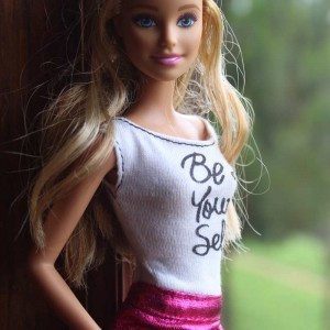 comment ranger les habits de Barbie ?