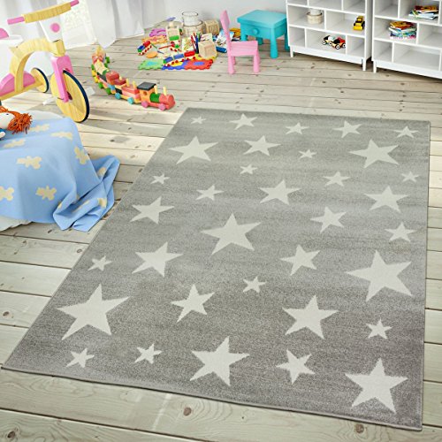 Tapis gris avec étoiles